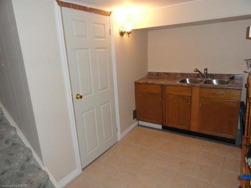 21 West Street, Dundas, ON - Indoor Photo Showing Other Room