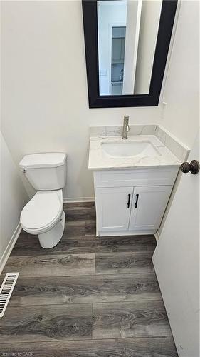 51-595 Third Street, London, ON - Indoor Photo Showing Bathroom