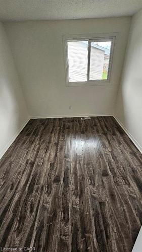 51-595 Third Street, London, ON - Indoor Photo Showing Other Room