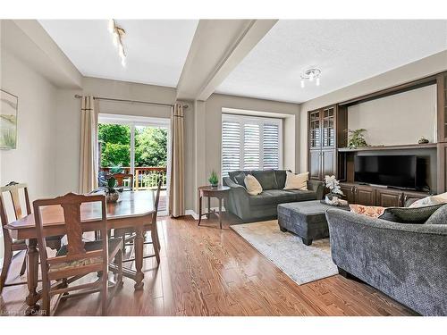 41-300 Ravineview Way, Oakville, ON - Indoor