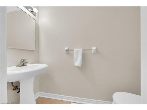 41-300 Ravineview Way, Oakville, ON - Indoor Photo Showing Bathroom