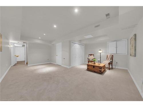 41-300 Ravineview Way, Oakville, ON - Indoor Photo Showing Other Room