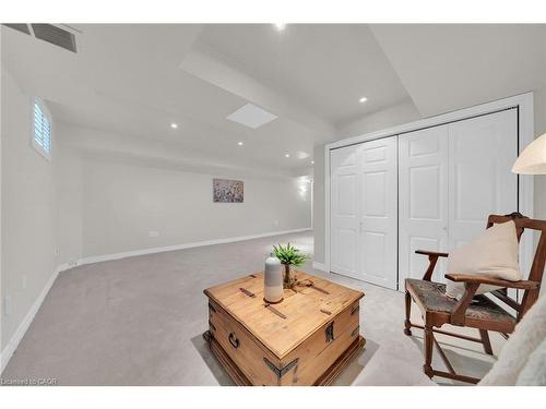 41-300 Ravineview Way, Oakville, ON - Indoor