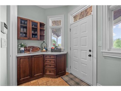 1532 Concession Rd 6 W, Flamborough, ON - Indoor Photo Showing Other Room