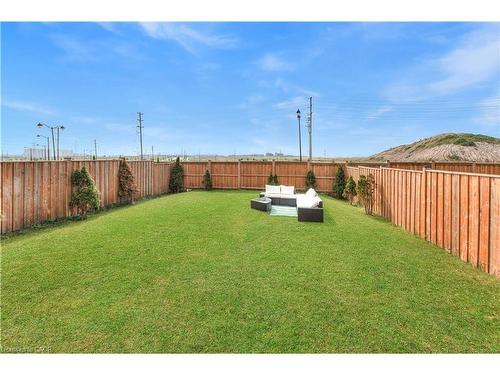 160 Foamflower Place, Waterloo, ON - Outdoor With Backyard