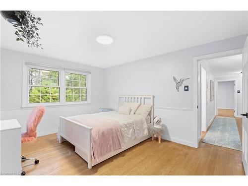 296 Edgehill Drive, Kitchener, ON - Indoor Photo Showing Bedroom