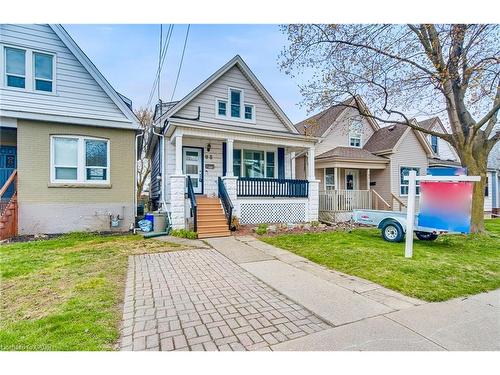 93 East 23rd Street  Hamilton, ON L8V 2W7