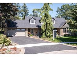 1577 Old Spar Court  Mississauga, ON L5J 1B4