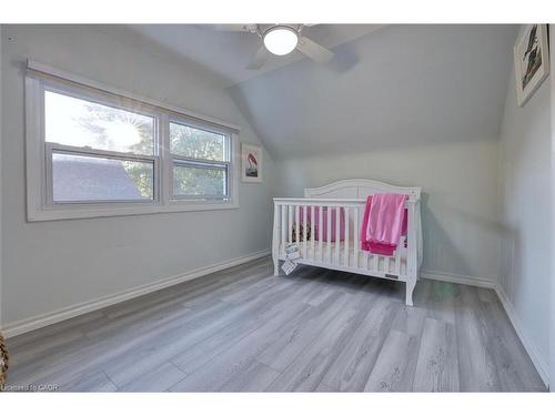 2363 Parkway Drive, Burlington, ON - Indoor Photo Showing Bedroom