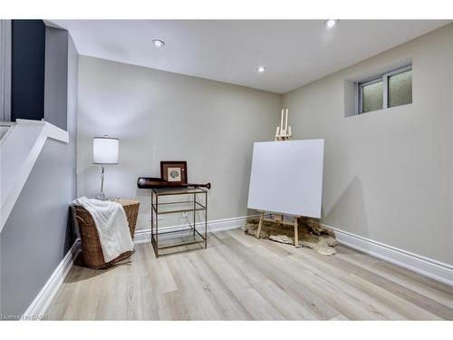 2363 Parkway Drive, Burlington, ON - Indoor