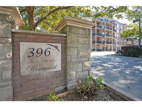 503-396 Plains Road E, Burlington, ON - Outdoor
