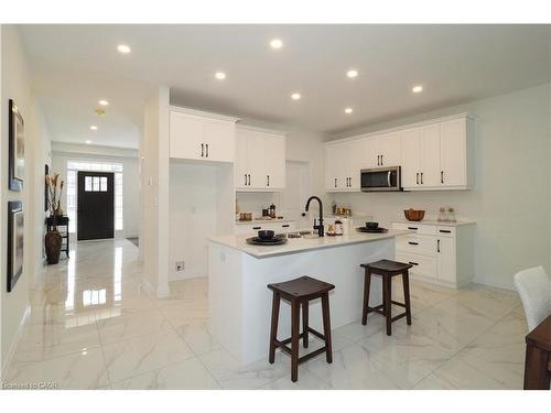 217 Jeffrey Place, Kitchener, ON - Indoor Photo Showing Kitchen