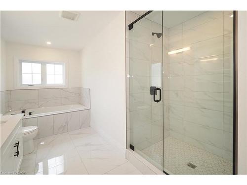 217 Jeffrey Place, Kitchener, ON - Indoor Photo Showing Bathroom
