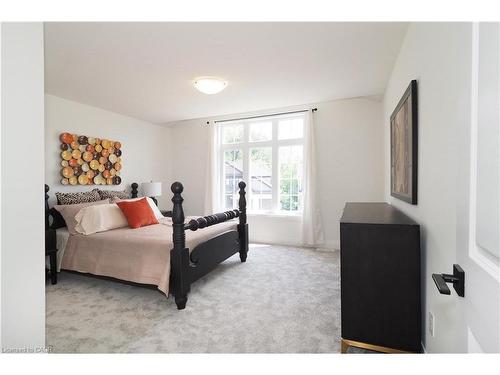 217 Jeffrey Place, Kitchener, ON - Indoor Photo Showing Living Room
