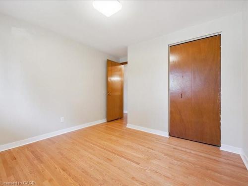 407 Grangewood Drive, Waterloo, ON - Indoor Photo Showing Other Room