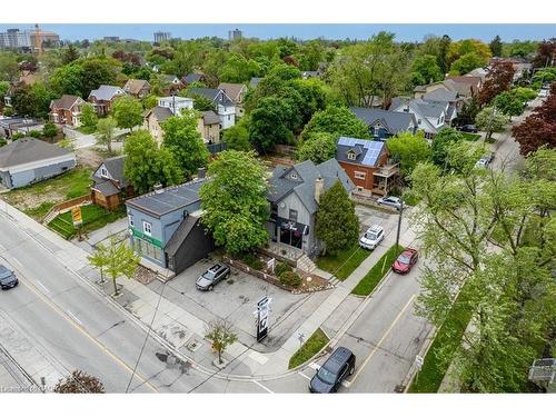 686 King Street E Kitchener, ON N2G 2M3