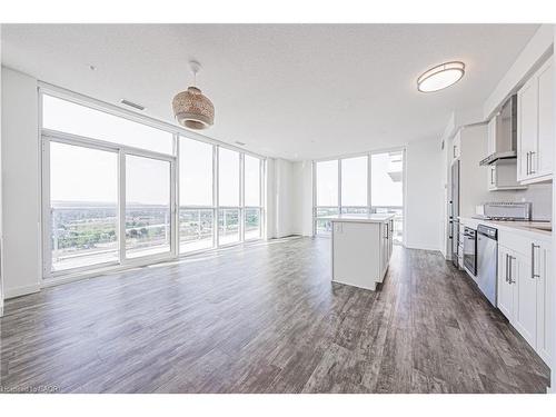 2001-2081 Fairview Street, Burlington, ON - Indoor Photo Showing Kitchen