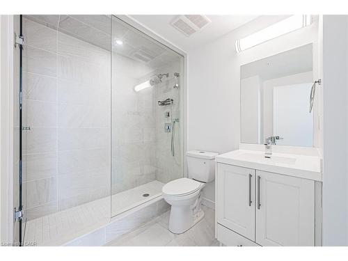 2001-2081 Fairview Street, Burlington, ON - Indoor Photo Showing Bathroom