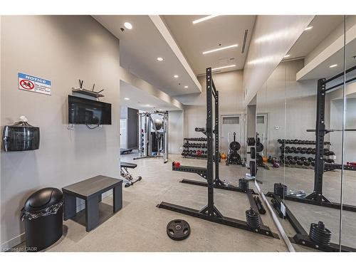 2001-2081 Fairview Street, Burlington, ON - Indoor Photo Showing Gym Room