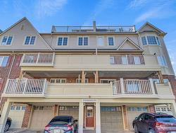 1-700 Neighbourhood Circle  Mississauga, ON L5B 0A6