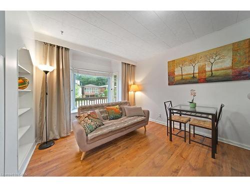 82 Whitney Avenue, Hamilton, ON - Indoor