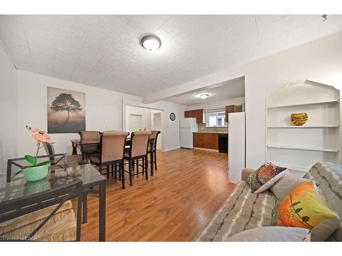 82 Whitney Avenue, Hamilton, ON - Indoor