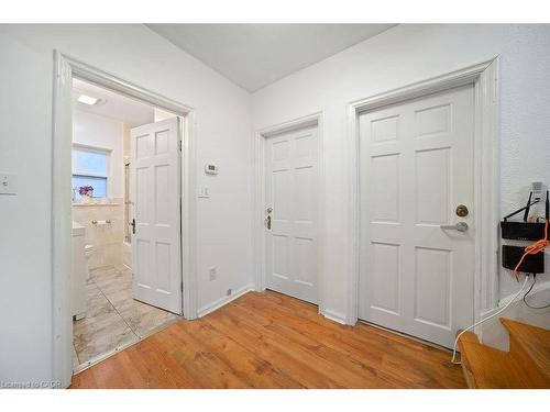 82 Whitney Avenue, Hamilton, ON - Indoor Photo Showing Other Room