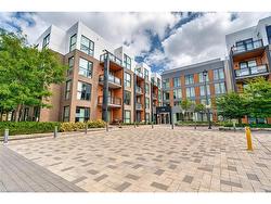 119-168 Sabina Drive  Oakville, ON L6H 0W5