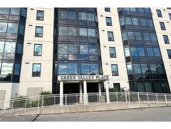 1605-35 Green Valley Drive  Kitchener, ON N2P 2A5