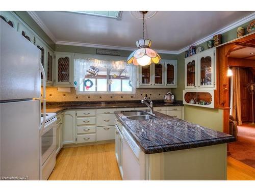 416 Warrington Drive, Waterloo, ON - Indoor Photo Showing Kitchen With Double Sink