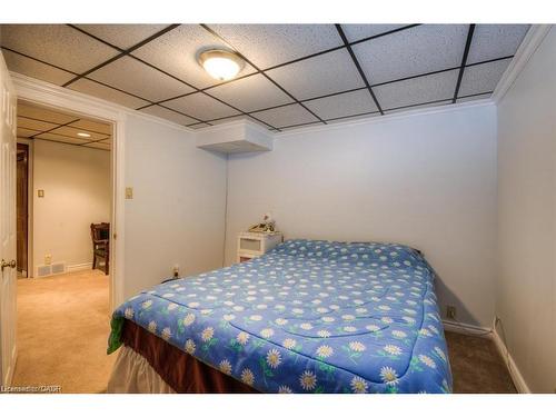 416 Warrington Drive, Waterloo, ON - Indoor Photo Showing Bedroom