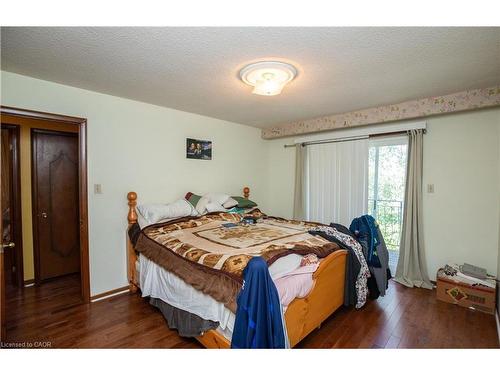 185 Lavina Crescent, Hamilton, ON - Indoor Photo Showing Bedroom