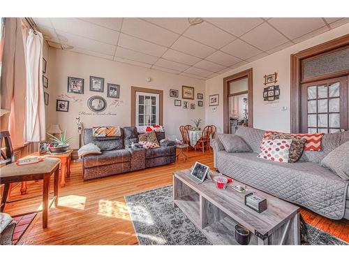 156 Grand Avenue S, Cambridge, ON 