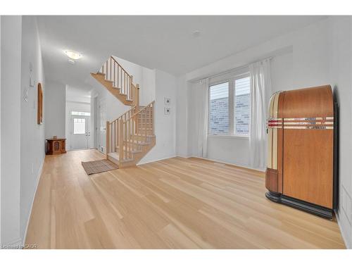 39 Spicer Street, Fergus, ON - Indoor Photo Showing Other Room