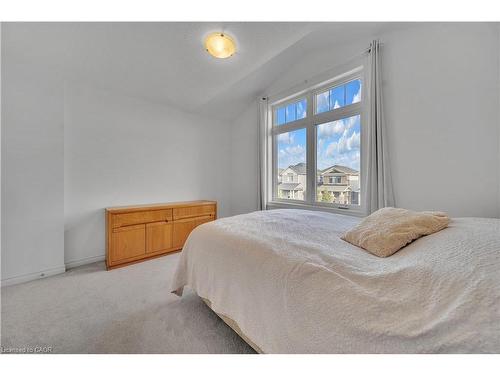 39 Spicer Street, Fergus, ON - Indoor Photo Showing Bedroom