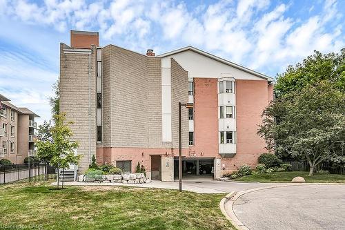 204-6 Niagara Street, Grimsby, ON - Outdoor With Balcony