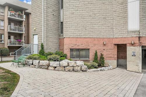 204-6 Niagara Street, Grimsby, ON - Outdoor With Balcony