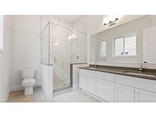 255 Ladyslipper Drive, Waterloo, ON - Indoor Photo Showing Bathroom