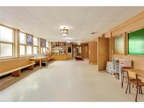 1974 King Street E, Hamilton, ON 