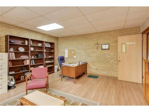 1974 King Street E, Hamilton, ON 