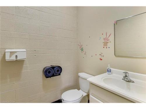 1974 King Street E, Hamilton, ON 