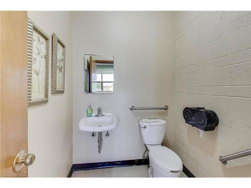 1974 King Street E, Hamilton, ON 