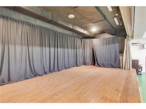 1974 King Street E, Hamilton, ON 