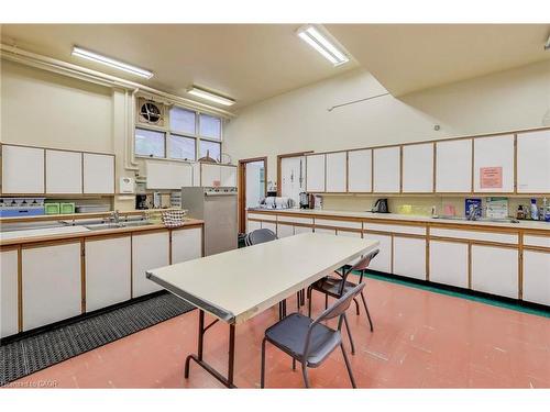 1974 King Street E, Hamilton, ON 