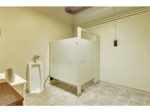 1974 King Street E, Hamilton, ON 