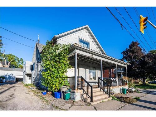 225 Water Street N, Cambridge, ON 