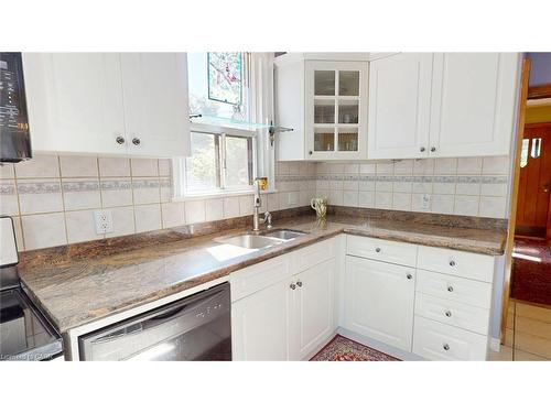12 Orchard Hill, Hamilton, ON - Indoor Photo Showing Kitchen With Double Sink