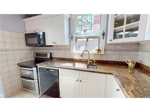 12 Orchard Hill, Hamilton, ON - Indoor Photo Showing Kitchen With Double Sink
