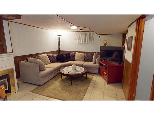 12 Orchard Hill, Hamilton, ON - Indoor Photo Showing Living Room With Fireplace