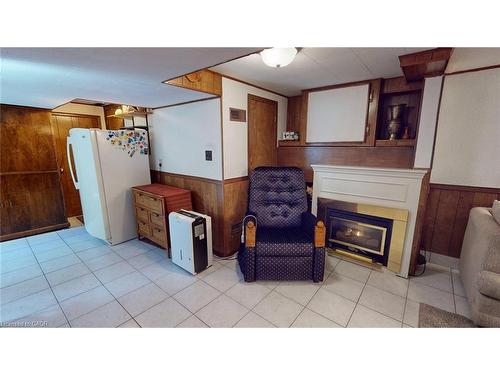 12 Orchard Hill, Hamilton, ON - Indoor Photo Showing Other Room